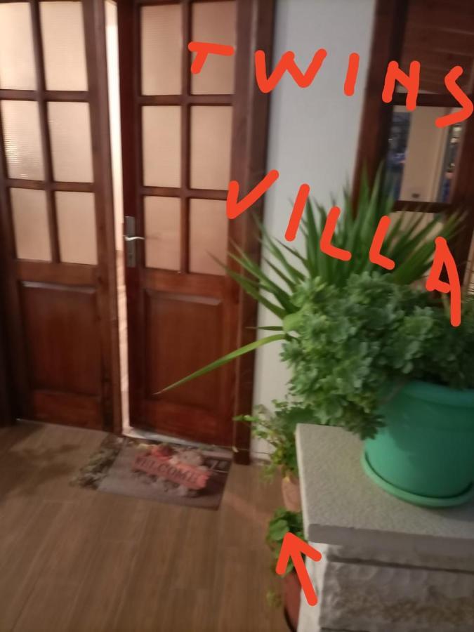 Twins Villa Mangalem Berat Exteriér fotografie