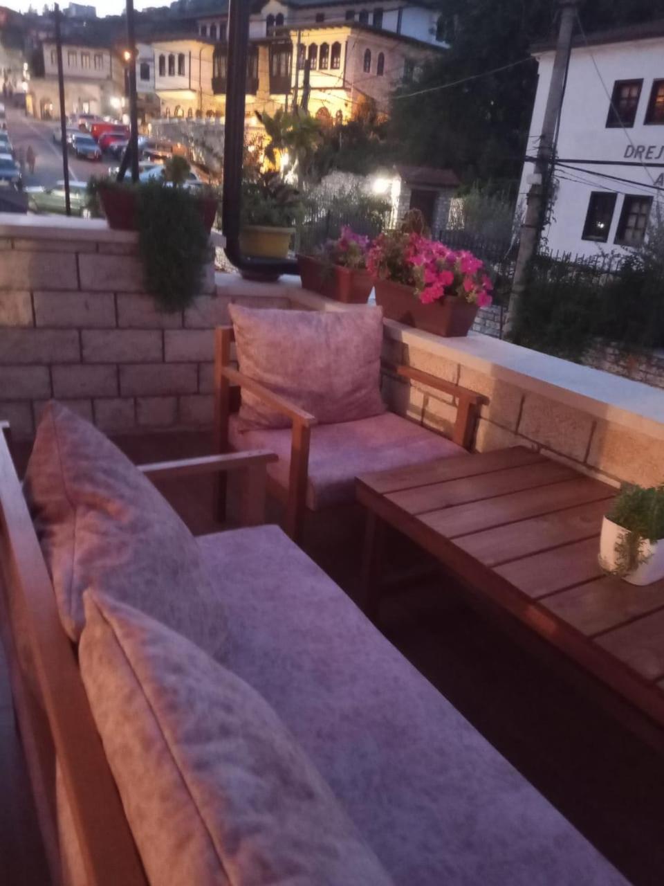 Twins Villa Mangalem Berat Exteriér fotografie